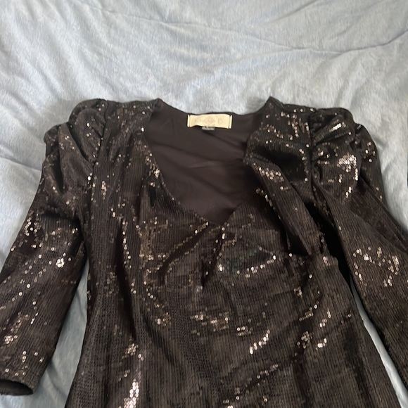 Long sleeve black dress - Picture 2 of 3